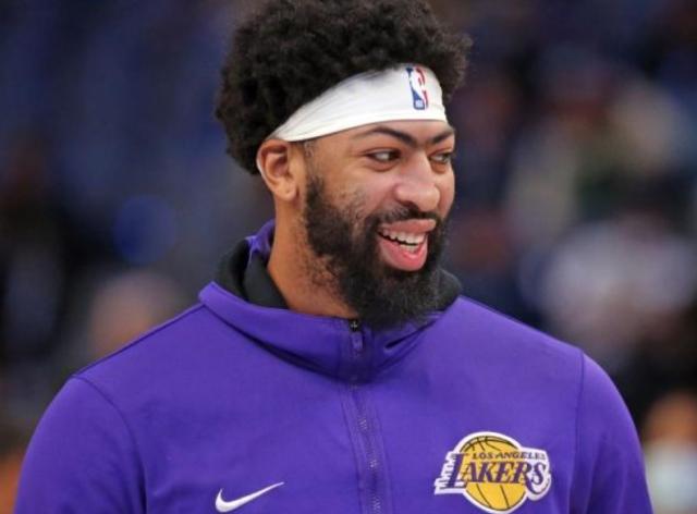 kaiyun-浓眉明确湖人新赛季定位 认为韦少需要增加侵略性