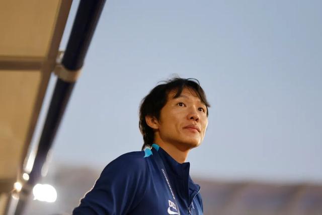 专访邓卓翔：冷静心态在当教练后更重要 带中超队非常不容易