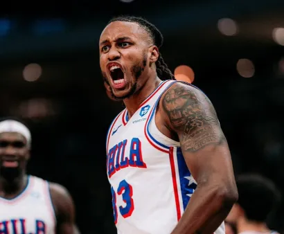 kaiyun-三节战罢76人82-83落后爵士，沃克6投全中砍下18分