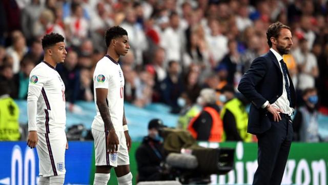 开云-梁宏业：黄金一代英格兰队都带不动熊帅索斯盖特