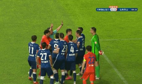 kaiyun-时隔一赛季再现球员罚单 球迷：王上源的处罚太轻