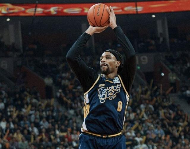 开云体育入口-萨林杰：辽宁并没有真正限制我们，只是很多空位投篮没能投进